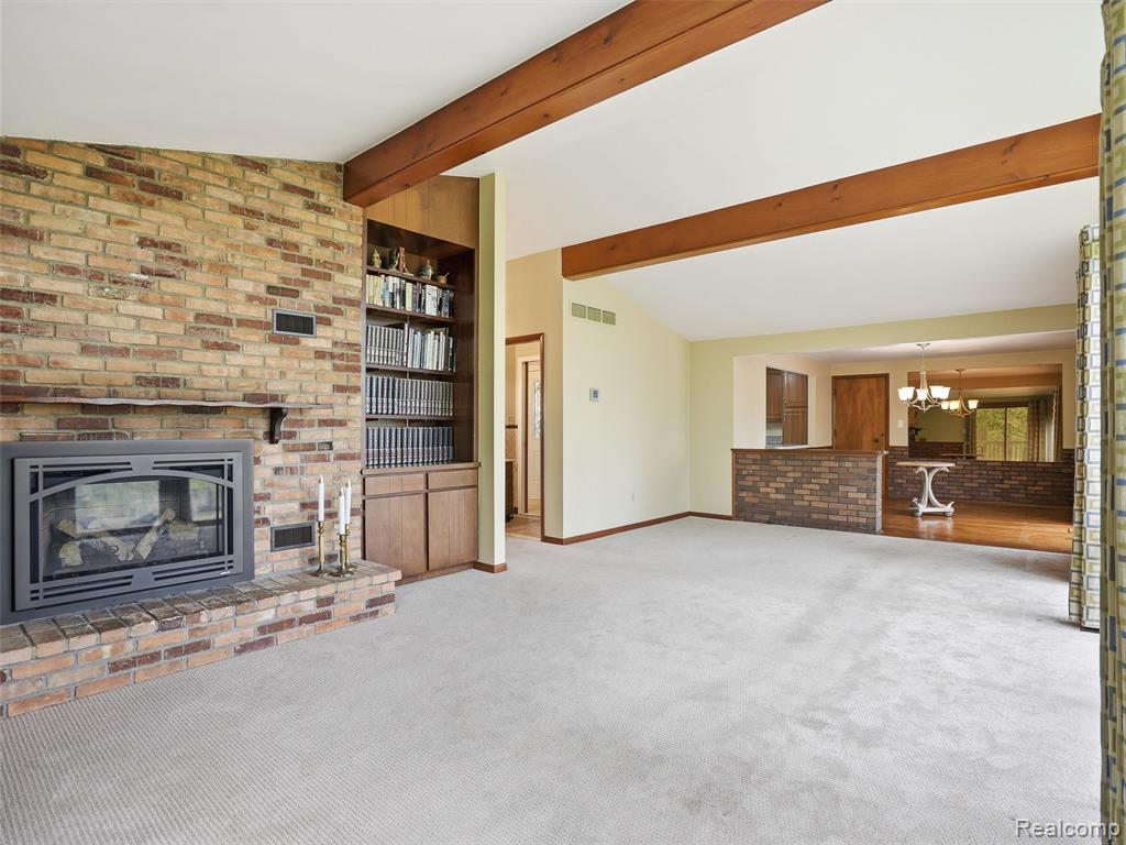 8645 Fieldcrest Drive
