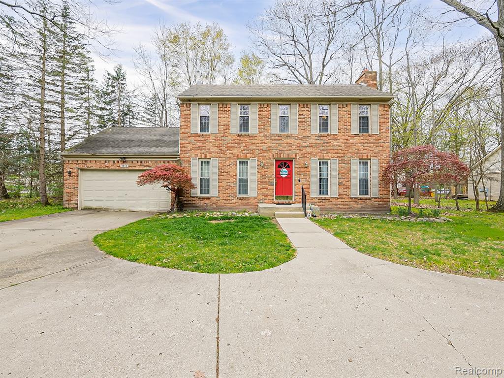 3688 Old Creek Road