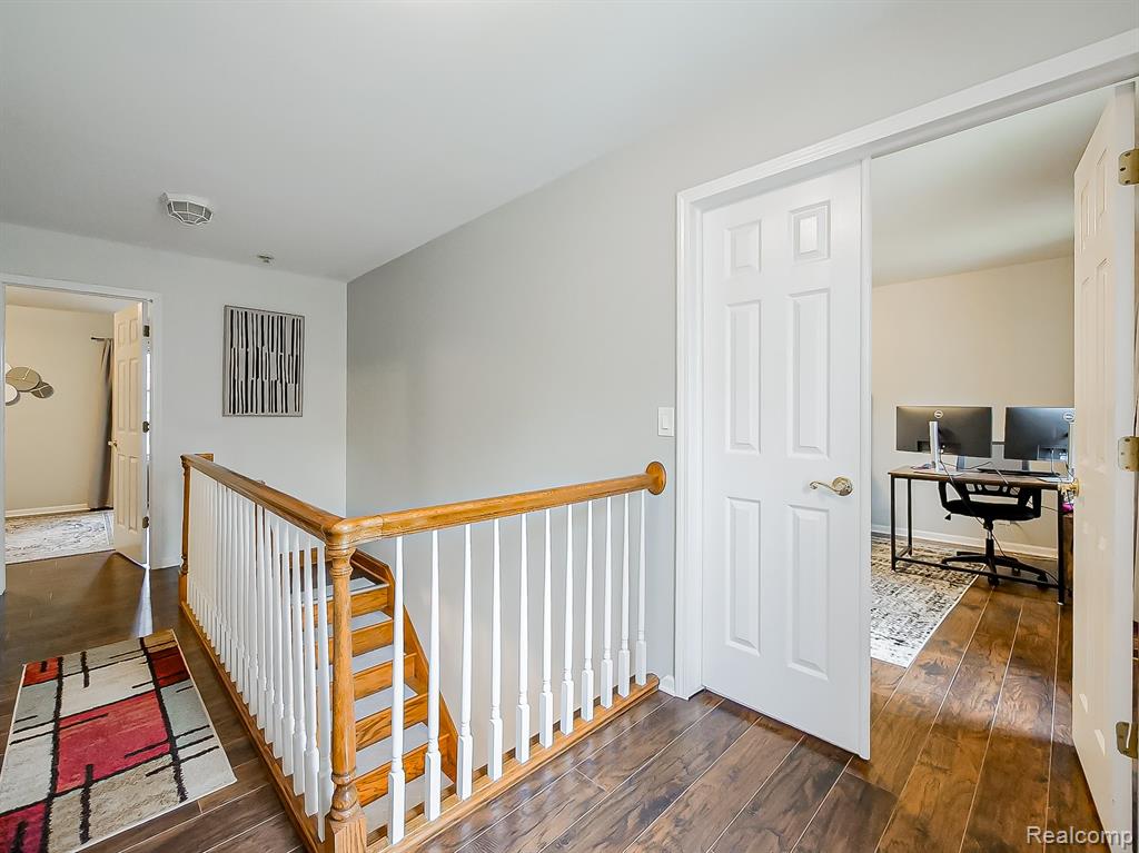 3688 Old Creek Road