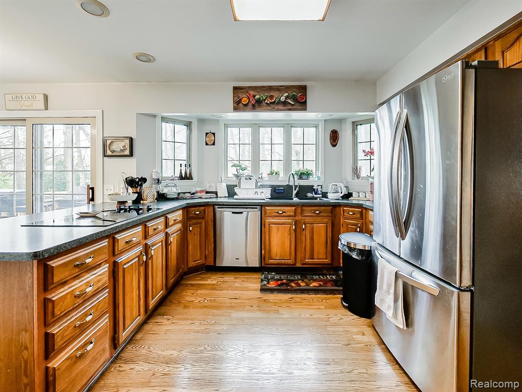 3688 Old Creek Road