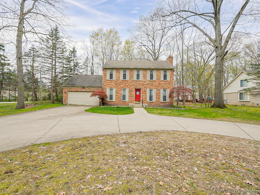 3688 Old Creek Road