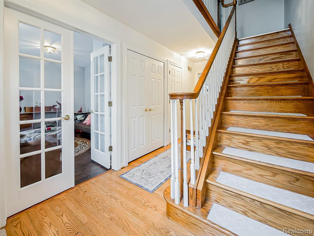 3688 Old Creek Road
