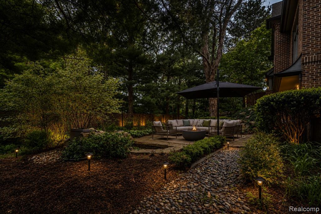4054 Cranbrook Court