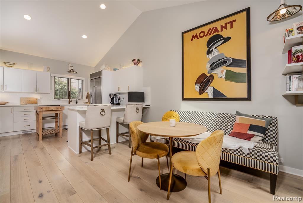 4054 Cranbrook Court