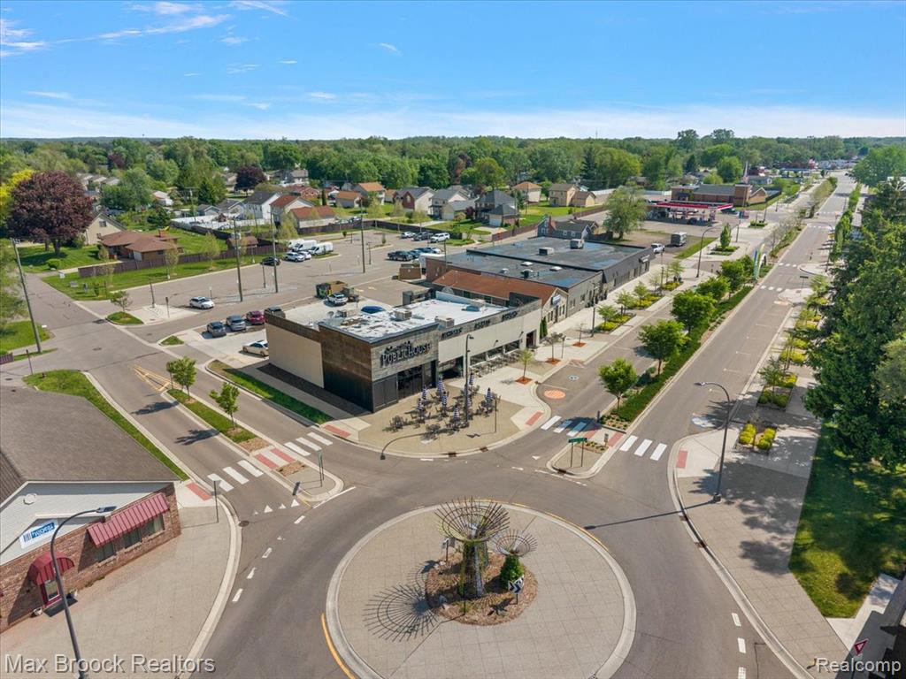 1760 E Auburn Road # 3A