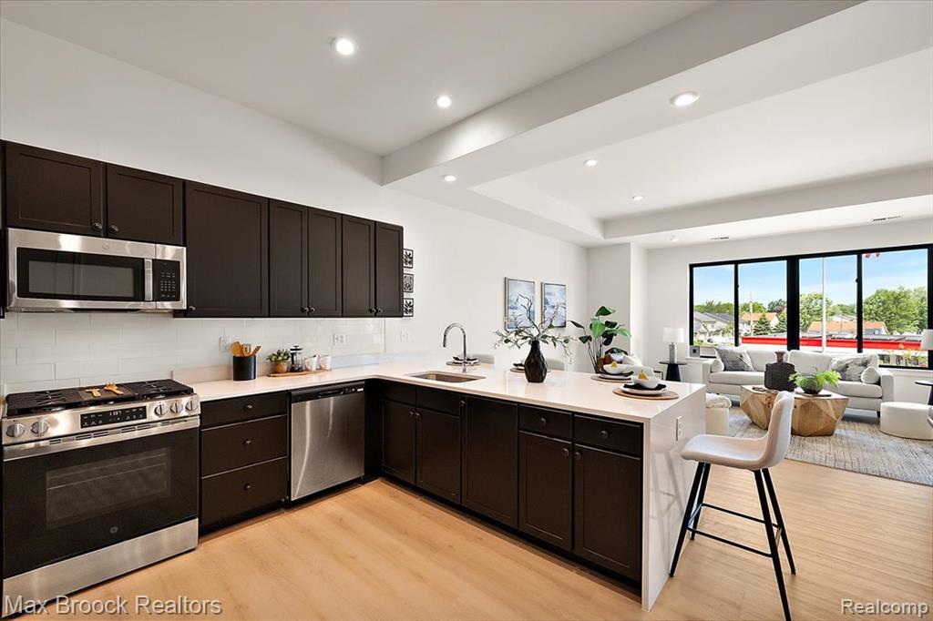 1760 E Auburn Road # 3A