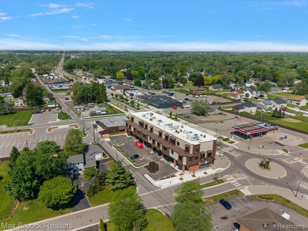1760 E Auburn Road # 3A