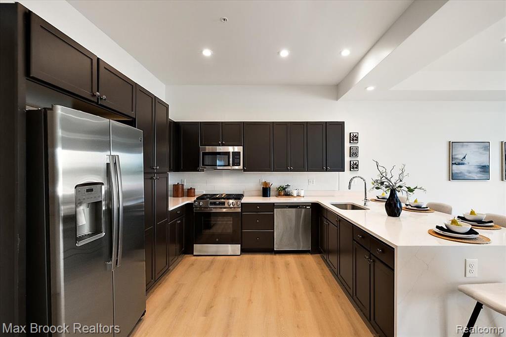 1760 E Auburn Road # 3A