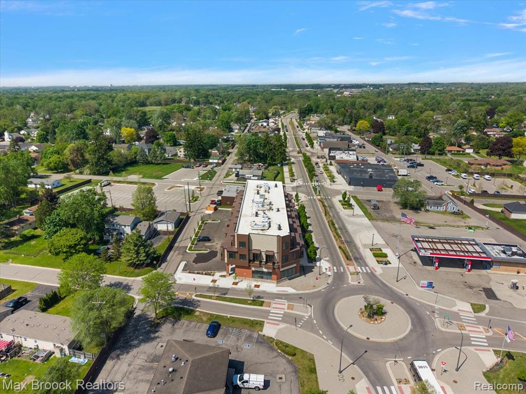 1760 E Auburn Road # 3A