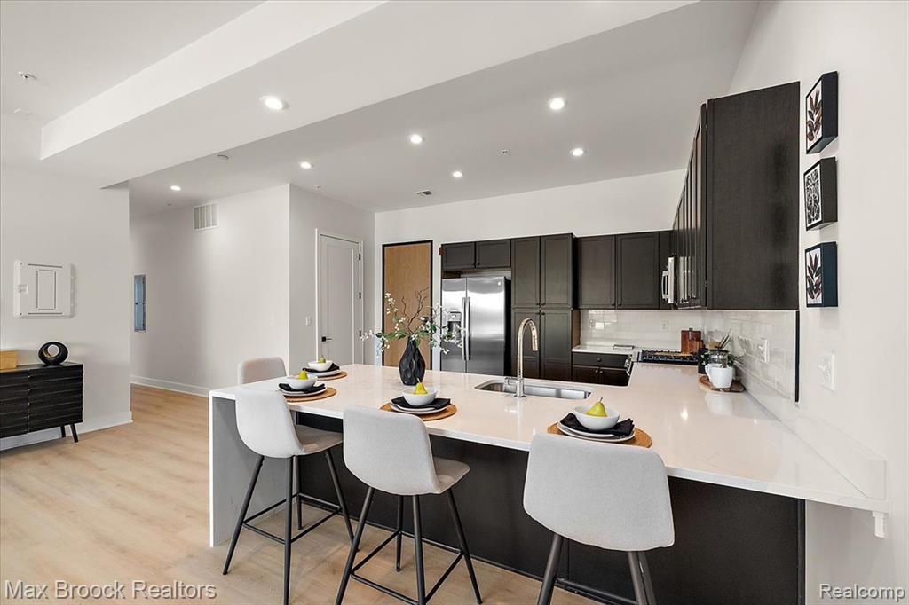 1760 E Auburn Road # 3A