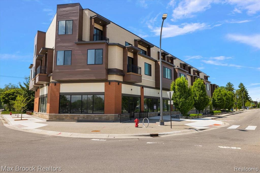 1760 E Auburn Road # 2A