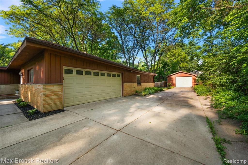 19800 Marilyn Street