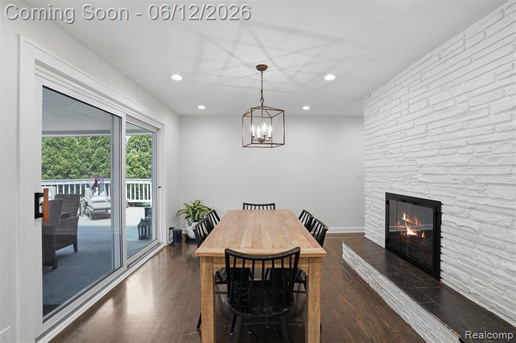 6998 Meadowlake Road