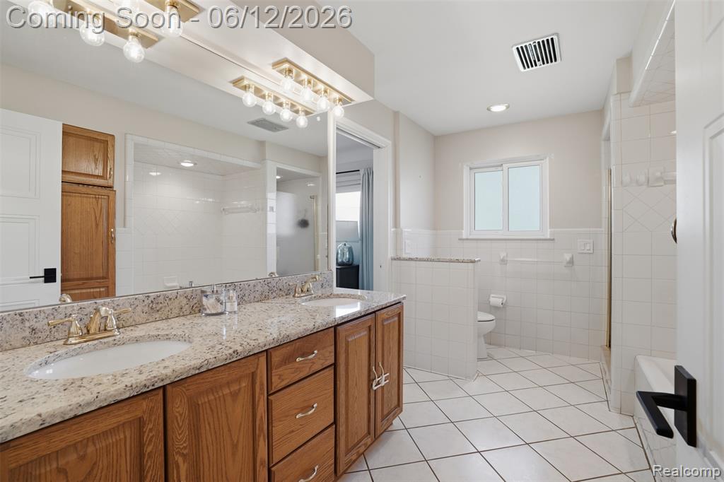 6998 Meadowlake Road