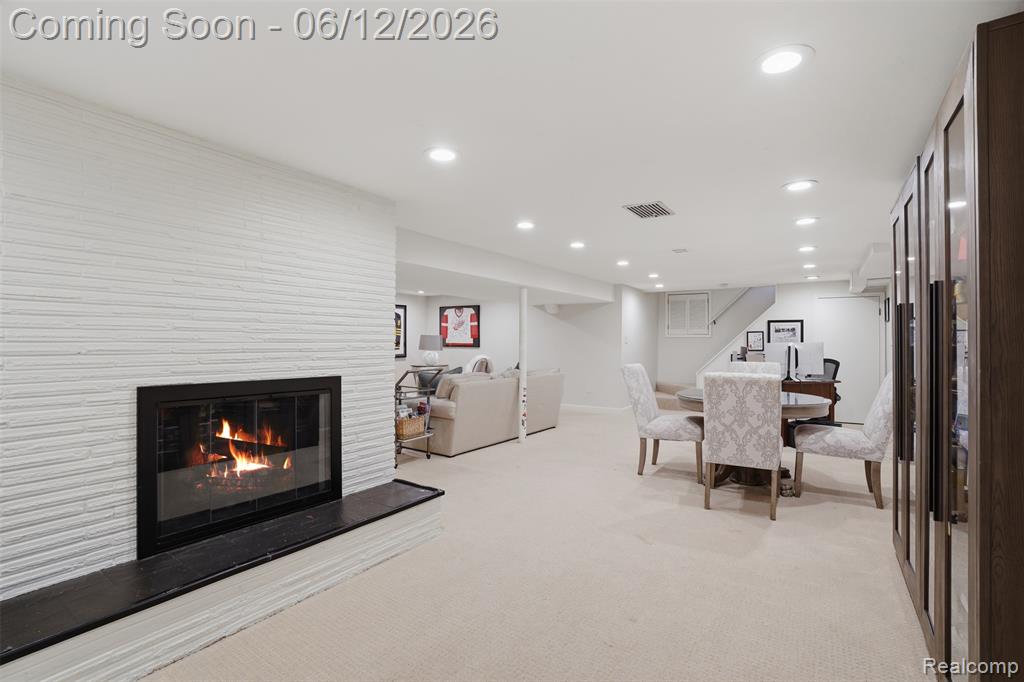 6998 Meadowlake Road