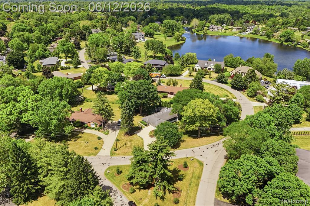 6998 Meadowlake Road