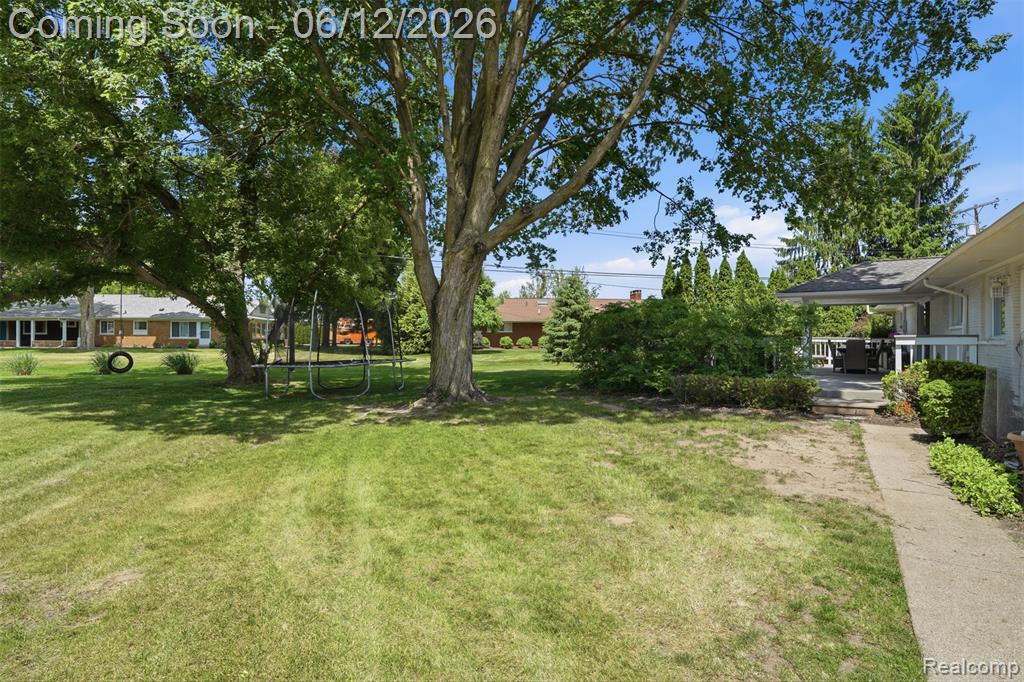 6998 Meadowlake Road