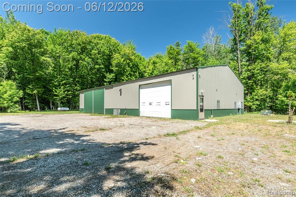 5432 N 7 Mile Road