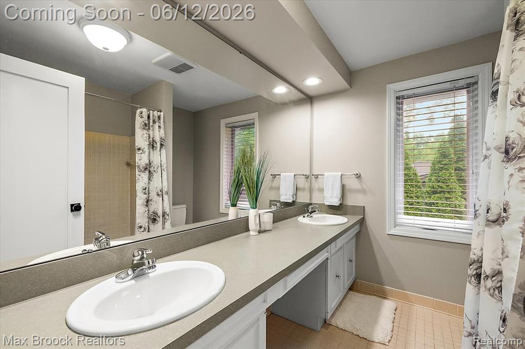 2999 Bloomfield Park Drive