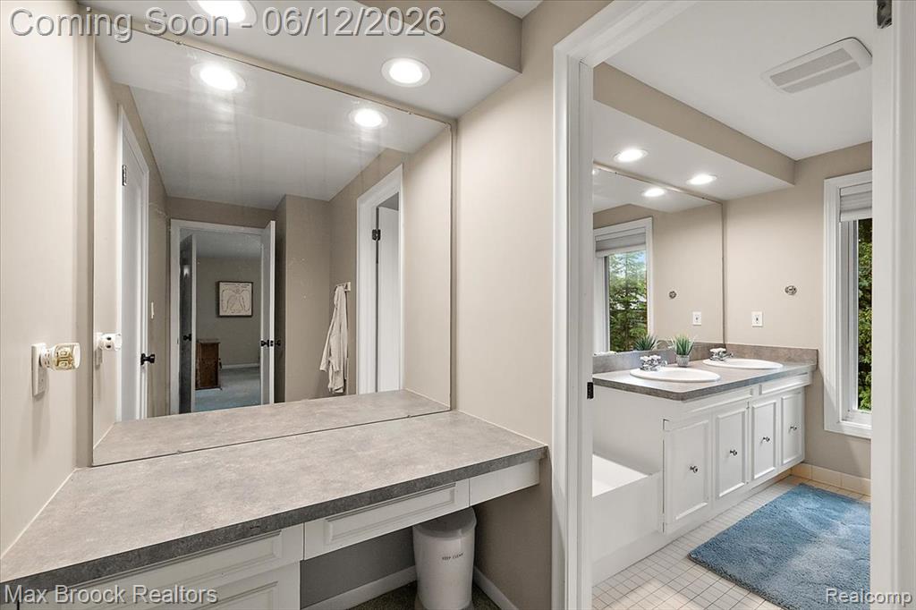 2999 Bloomfield Park Drive