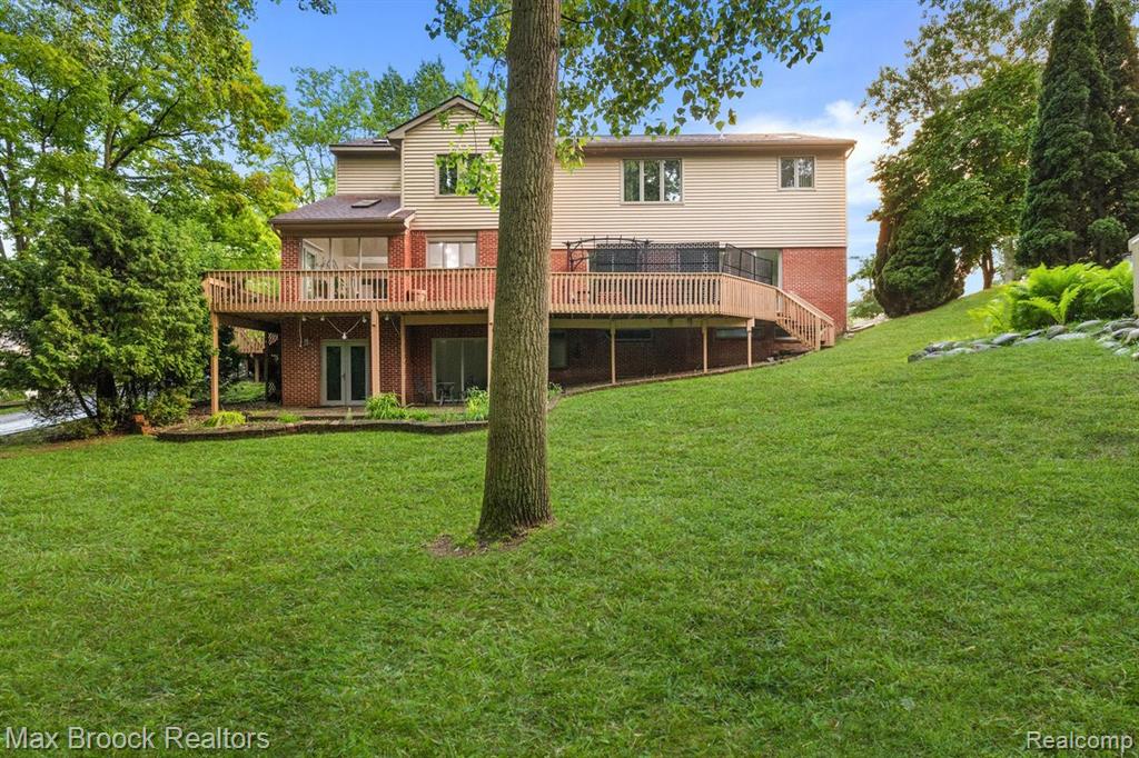 2295 Shore Hill Drive