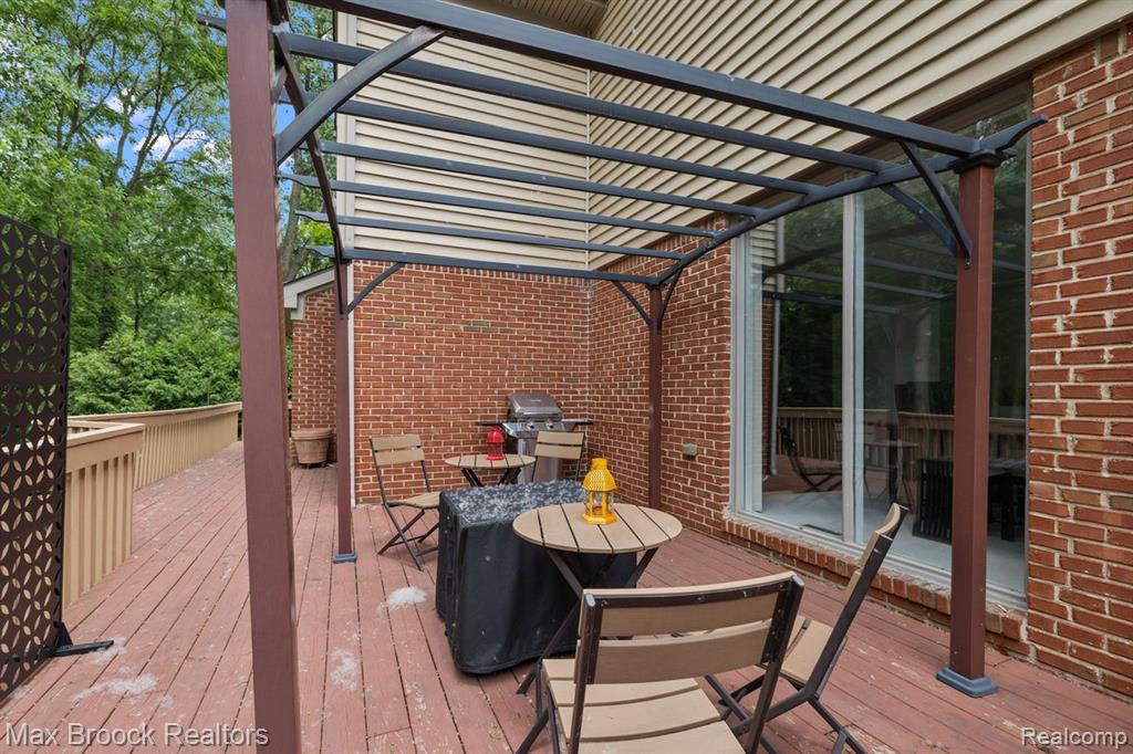 2295 Shore Hill Drive
