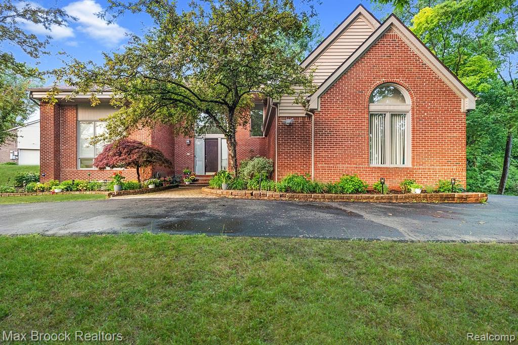 2295 Shore Hill Drive