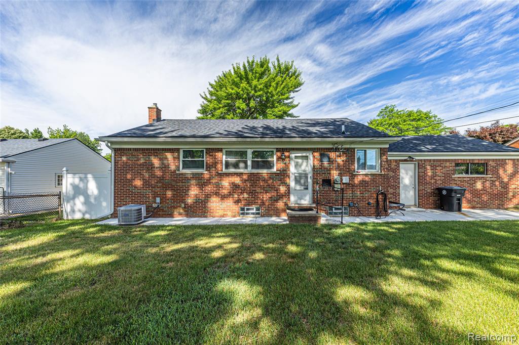 19044 Norwich Road