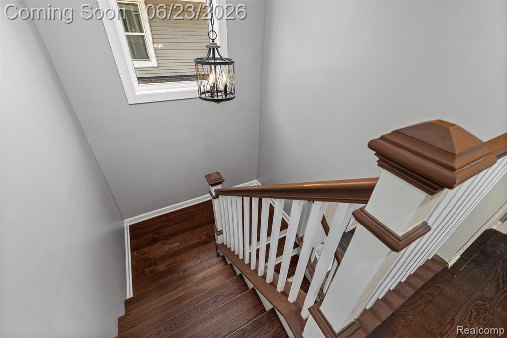 818 Mohawk Avenue