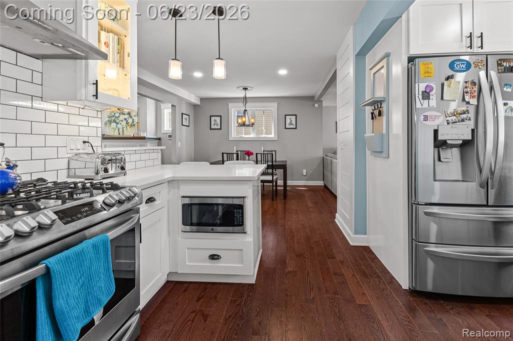 818 Mohawk Avenue