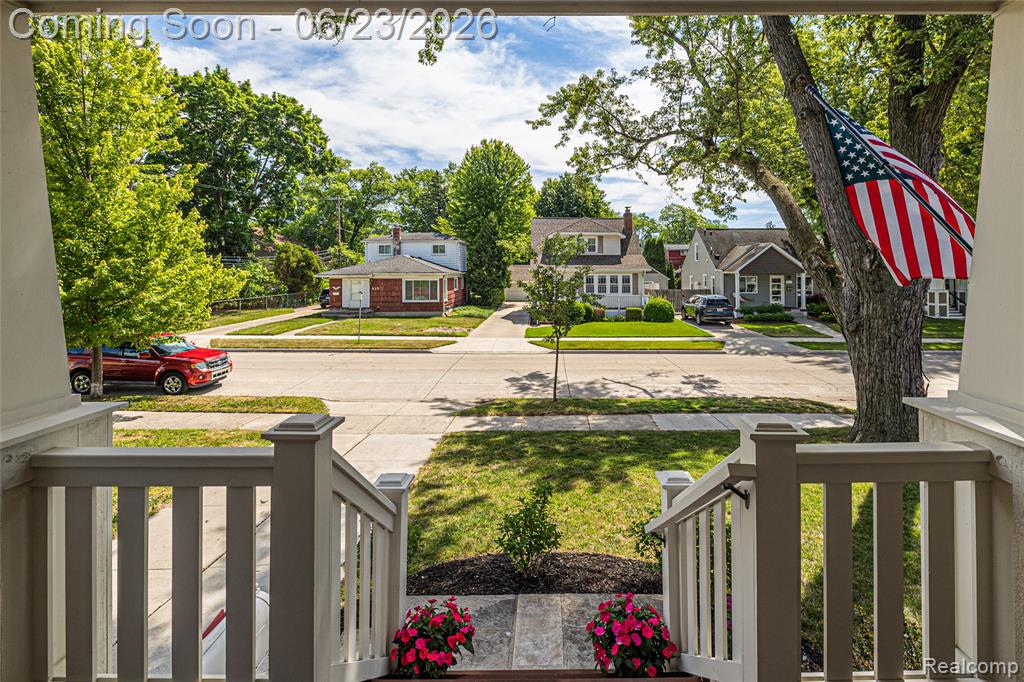 818 Mohawk Avenue