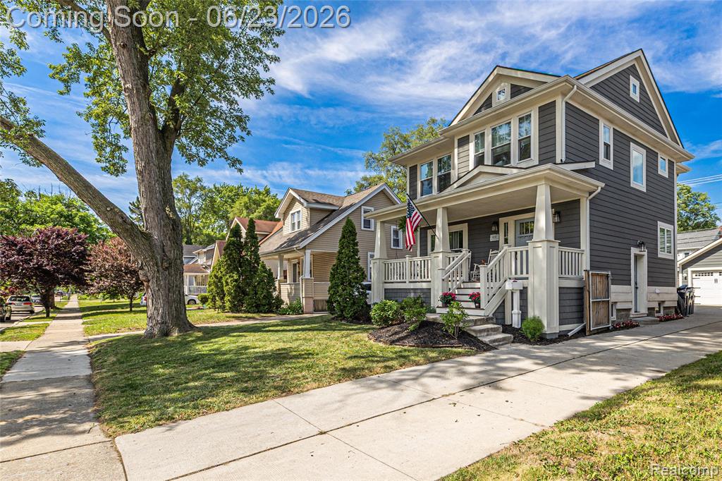 818 Mohawk Avenue