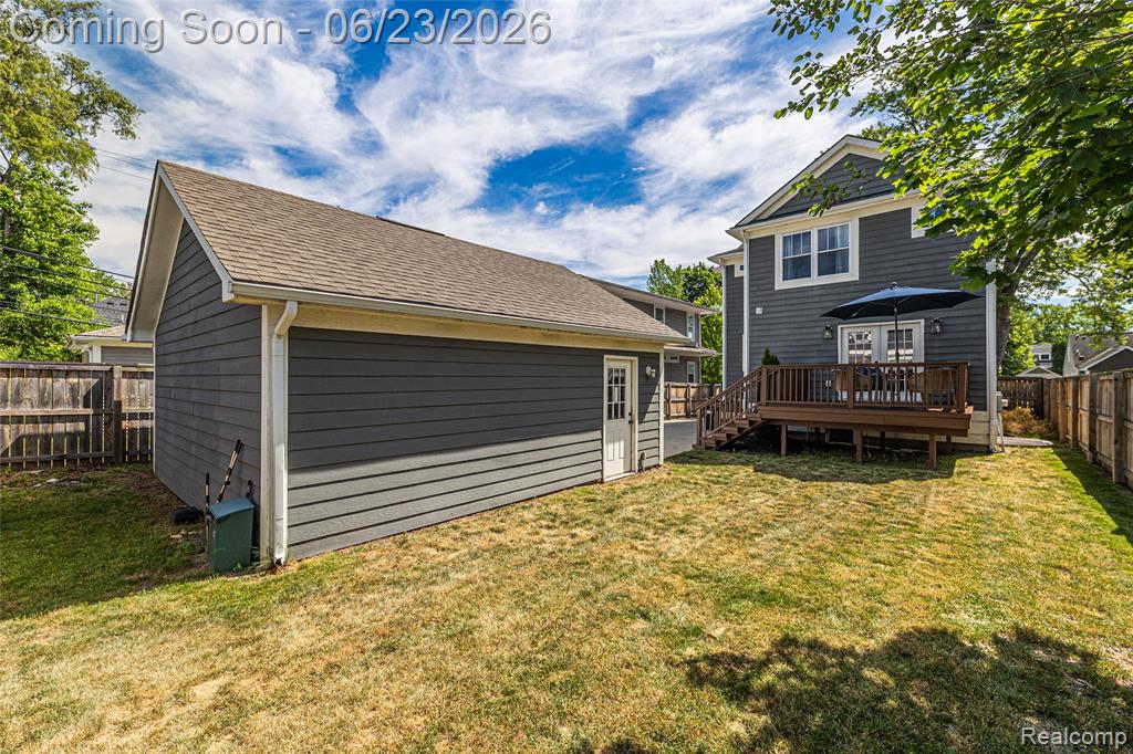 818 Mohawk Avenue