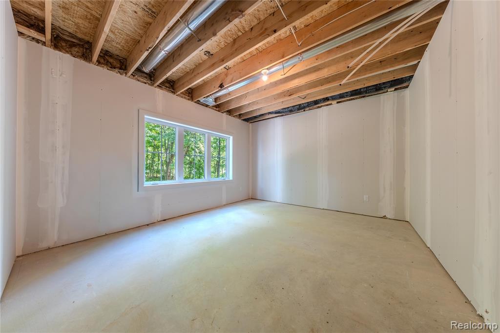 7509 Maple Ridge Drive