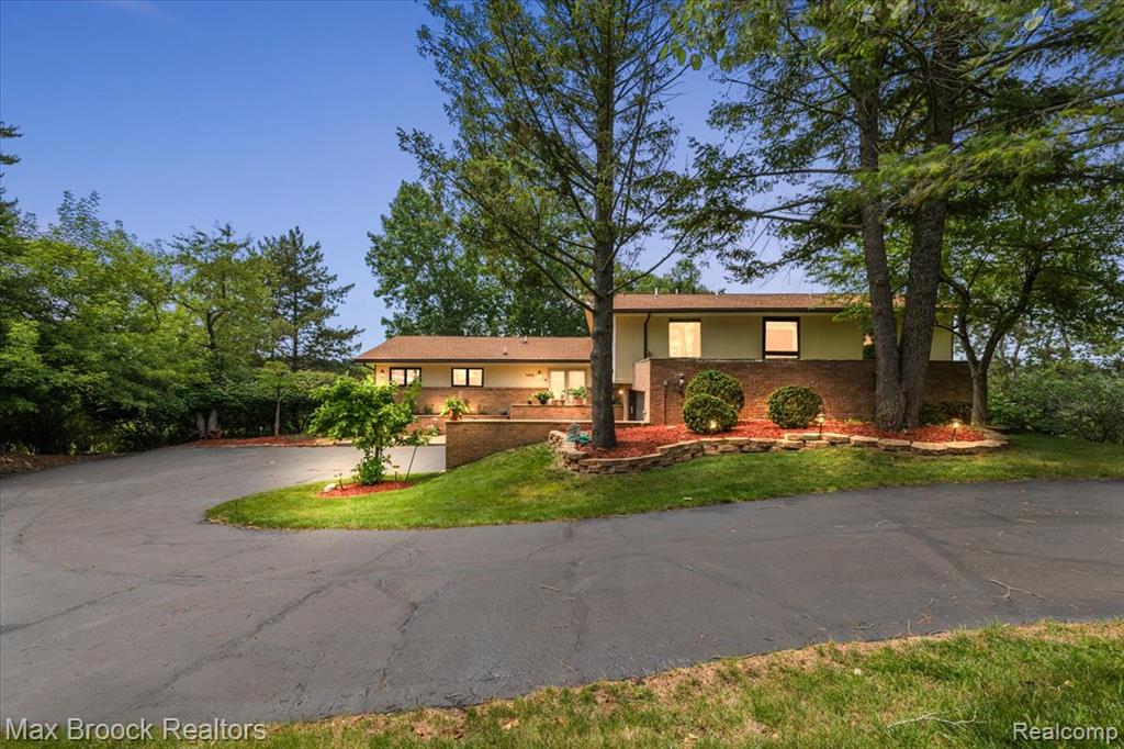 1808 Moors Court