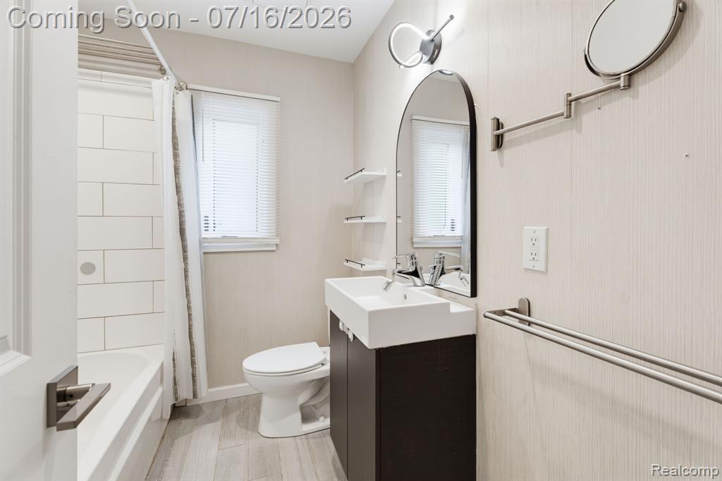 2118 Middlebelt Road