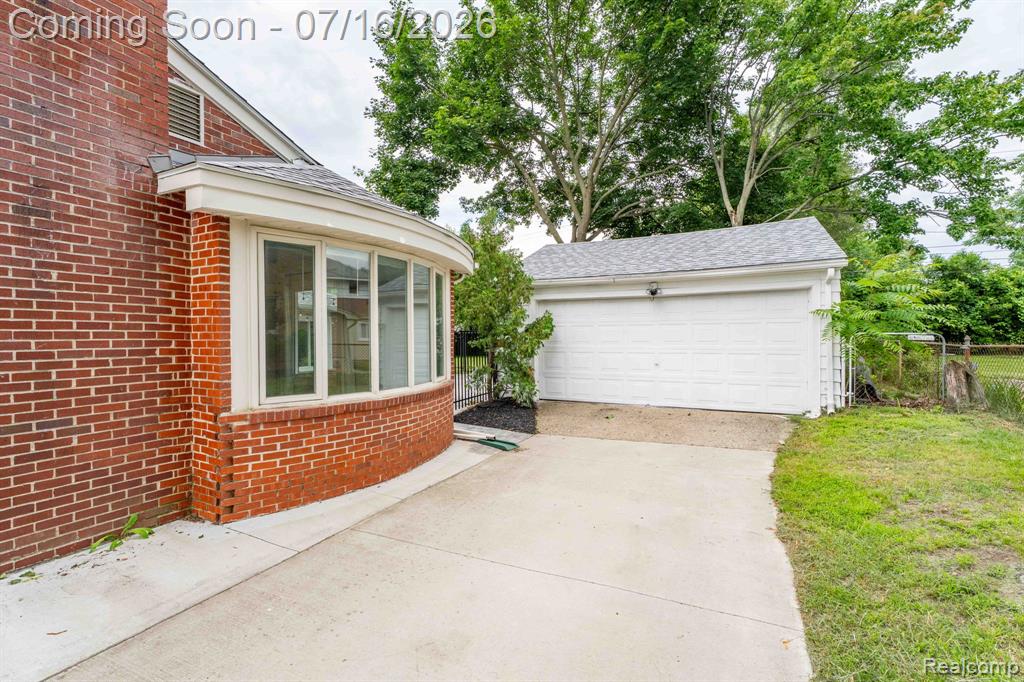 2118 Middlebelt Road