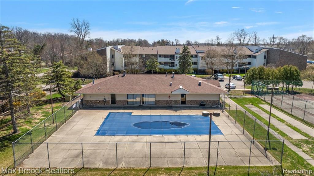 30414 Orchard Lake Road # 29