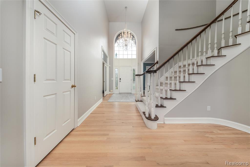 819 Majestic Drive