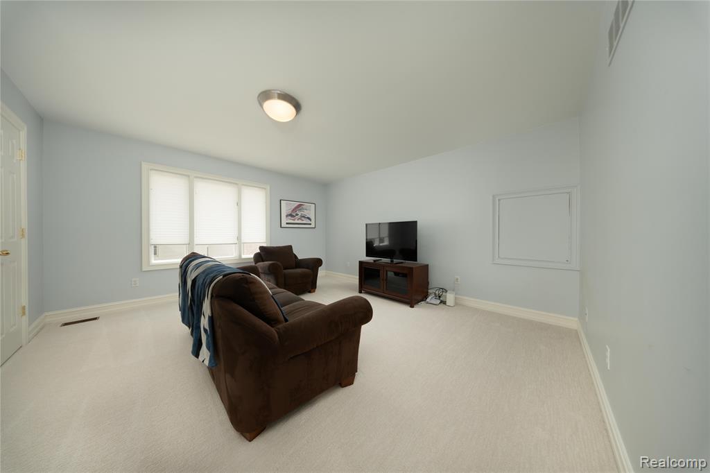 819 Majestic Drive