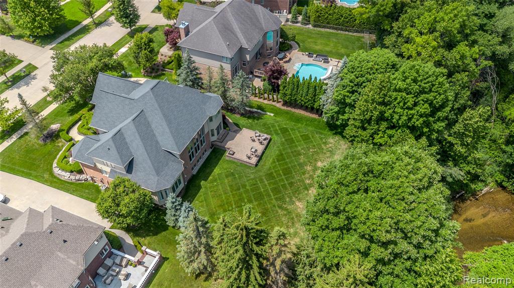 819 Majestic Drive