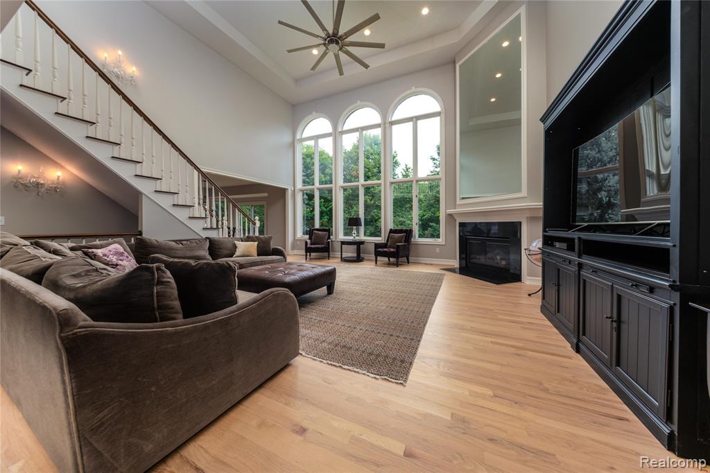 819 Majestic Drive