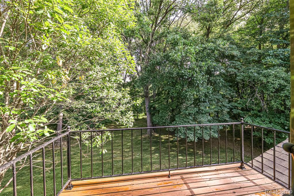 1805 Van Hill Court