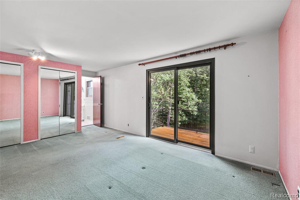 1805 Van Hill Court