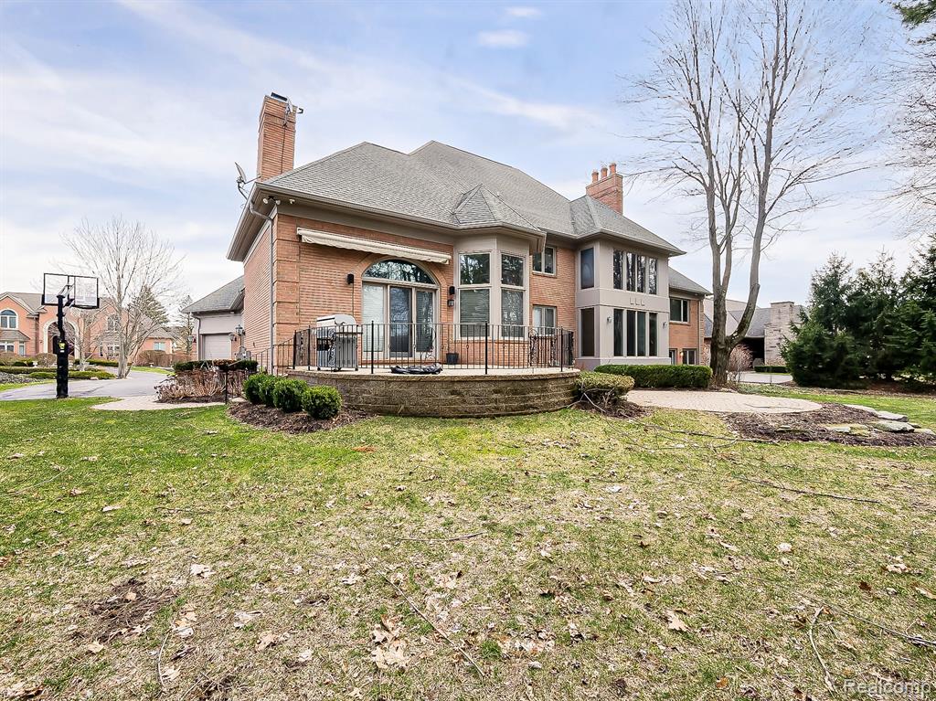 3586 Walnut Brook Drive
