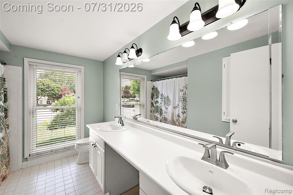 39477 Baroque Boulevard