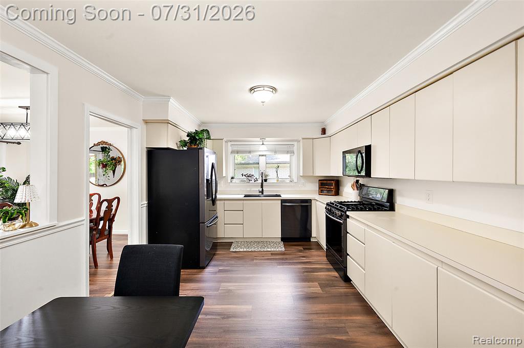 39477 Baroque Boulevard