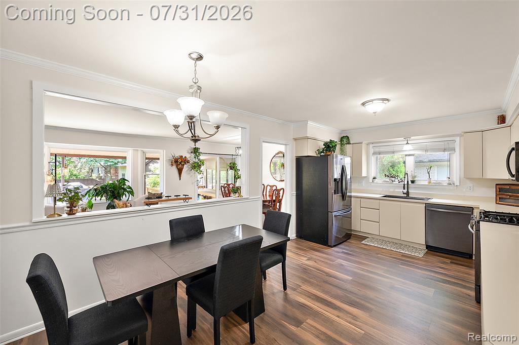39477 Baroque Boulevard