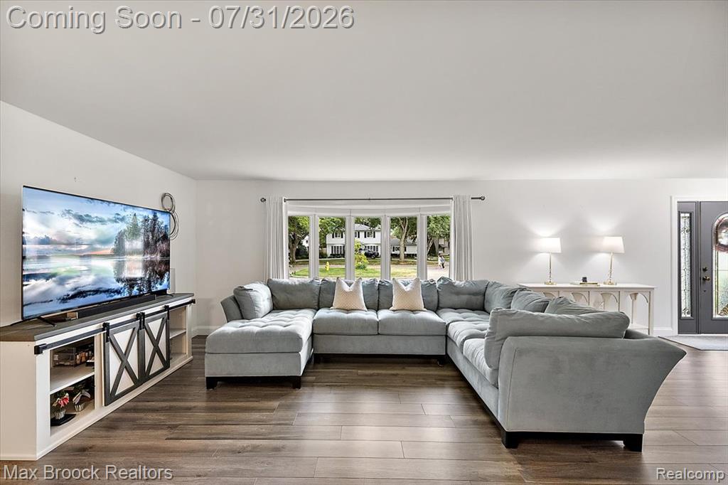 676 Peach Tree Lane