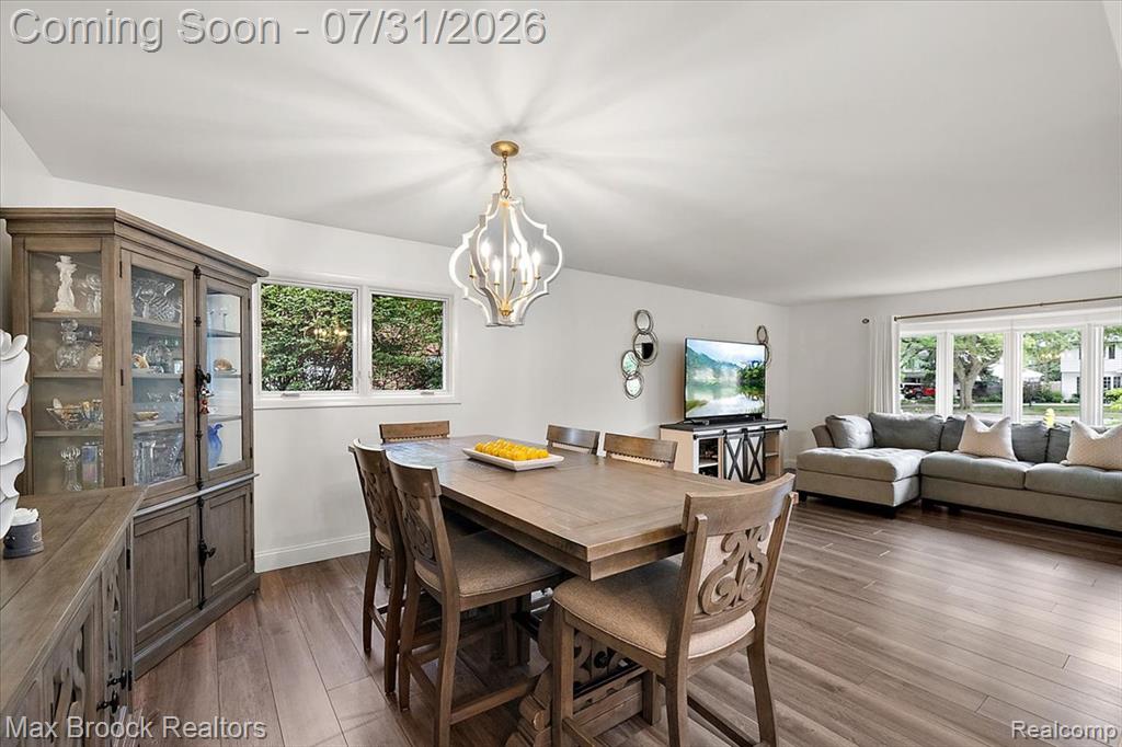 676 Peach Tree Lane